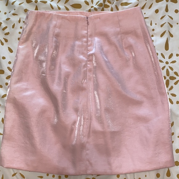 Light pink mini skirt - Picture 2 of 2